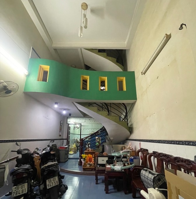 CHỦ GẤP BÁN – GIẢM MẠNH 700 TRIỆU, CHỈ CÒN 7.8 TỶ